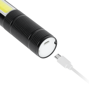 Oplaadbare LED zaklamp - 285 Lumen - Veiligheidshamer + mes 