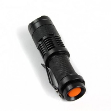 Torch LED 300 Lumens zaklamp mini black 9,3 CM4