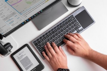 Draadloos toetsenbord - met muispad - USB dongle