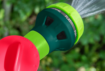 Tuinsproeier - 7 standen - Met zeep dispenser