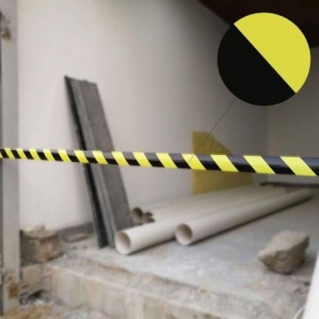 Tape geel zwart